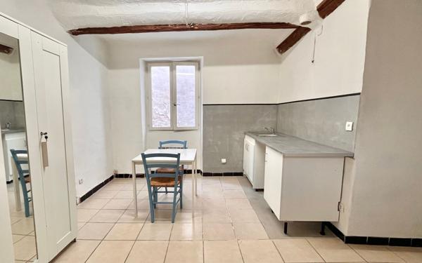 Appartement à vendre    2 pièces • 22 m2 Marseille 6