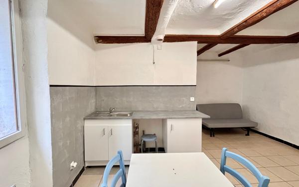 Appartement à vendre    2 pièces • 22 m2 Marseille 6