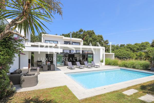 ROMEO – A l’entrée sud de Biarritz – location de vacances avec piscine – 8 personnes, BIARRITZ