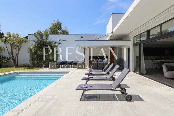 ROMEO – A l’entrée sud de Biarritz – location de vacances avec piscine – 8 personnes, BIARRITZ