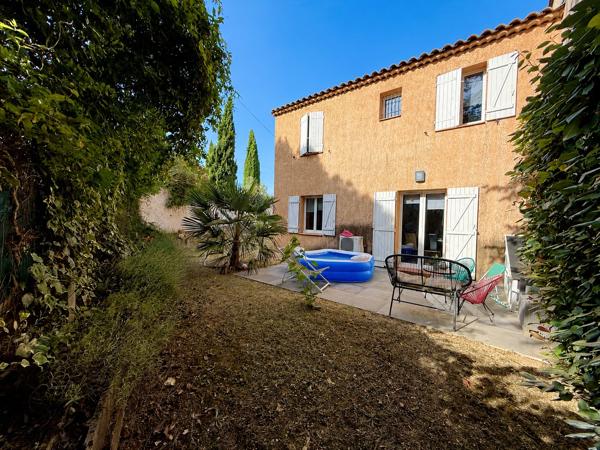 Maison
         5 pièces
        - 98 m² Exclusivité 270 000 € *