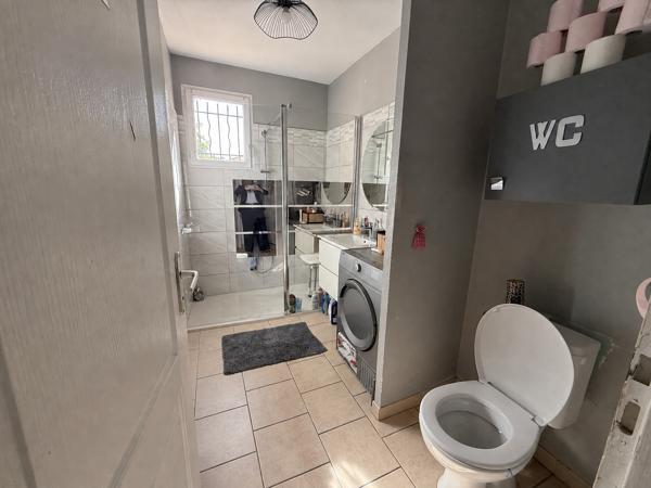 Maison
         5 pièces
        - 98 m² Exclusivité 270 000 € *