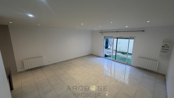 Maison de village avec cour, entièrement réhabilitée!