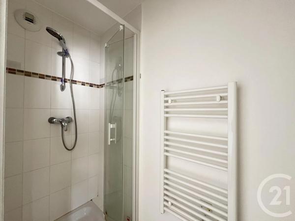Appartement F4 à vendre  4 pièces - 95,81 m 2   LES CLAYES SOUS BOIS  - 78