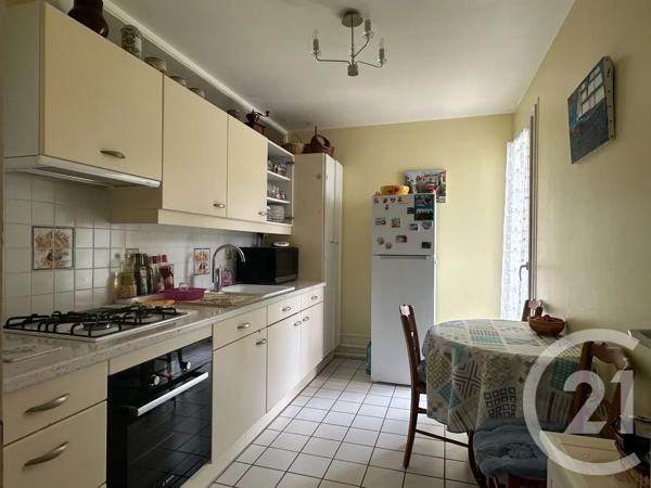Appartement F4 à vendre  4 pièces - 83,63 m 2   COULOMMIERS  - 77