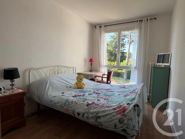 Appartement F4 à vendre  4 pièces - 83,63 m 2   COULOMMIERS  - 77