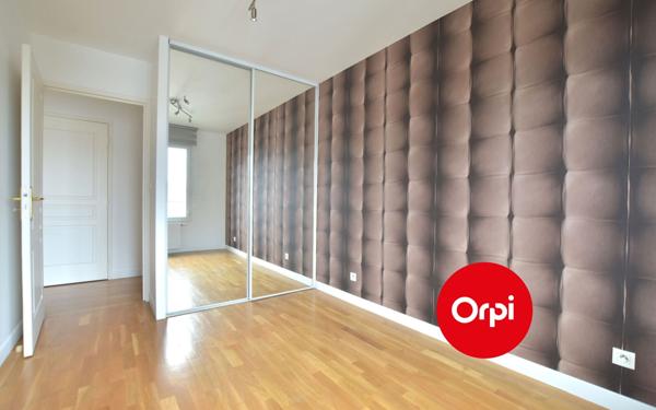 Appartement à louer    4 pièces • 120,04 m2 Tassin-la-Demi-Lune