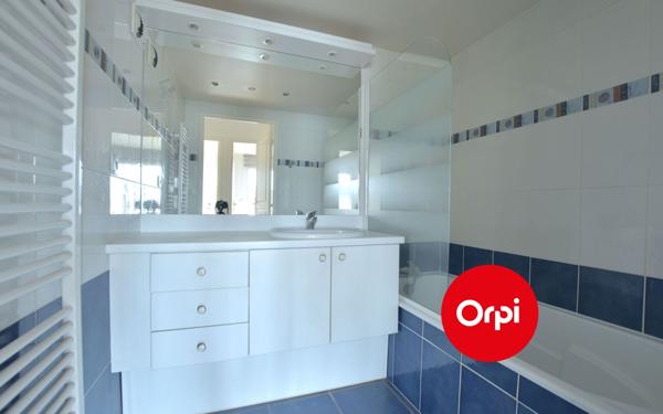 Appartement à louer    4 pièces • 120,04 m2 Tassin-la-Demi-Lune