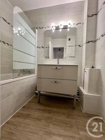 Appartement F5 à vendre  5 pièces - 113,04 m 2   EVRY  - 91