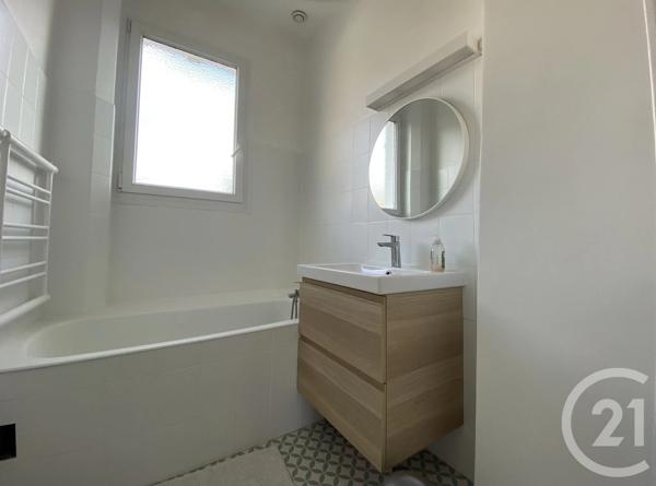 Maison à vendre  6 pièces - 117,71 m 2   CROSNE  - 91