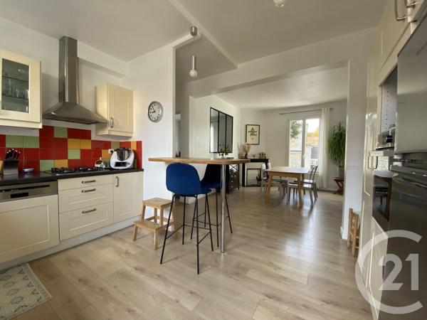 Maison à vendre  6 pièces - 117,71 m 2   CROSNE  - 91