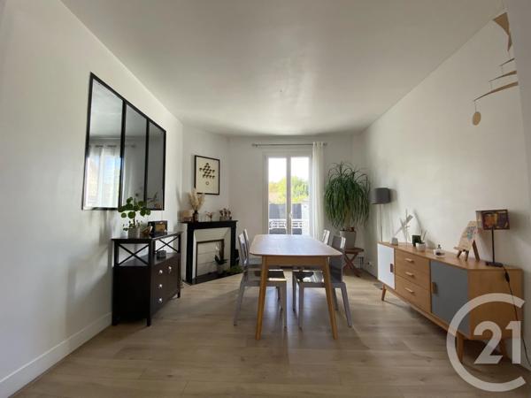 Maison à vendre  6 pièces - 117,71 m 2   CROSNE  - 91