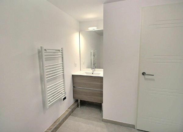 Appartement à vendre    2 pièces • 35,80 m2 Marseille 10