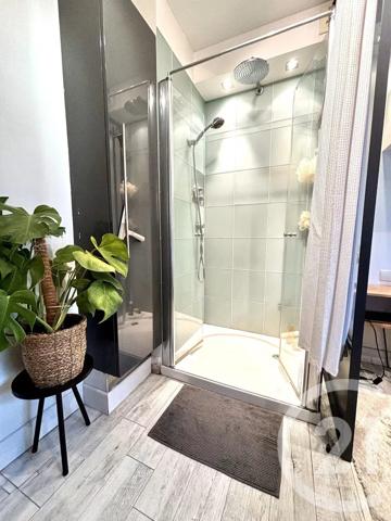 Appartement F2 à vendre  2 pièces - 42,40 m 2   NANTERRE  - 92