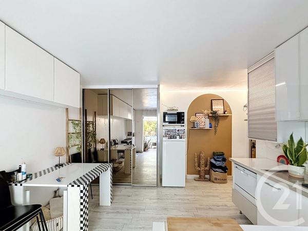 Appartement F2 à vendre  2 pièces - 42,40 m 2   NANTERRE  - 92