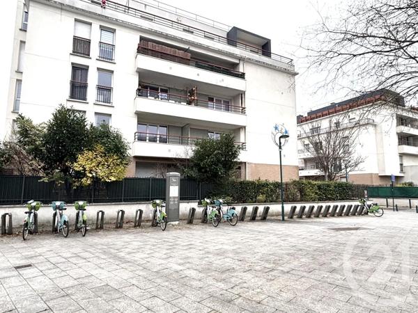 Appartement F2 à vendre  2 pièces - 42,40 m 2   NANTERRE  - 92