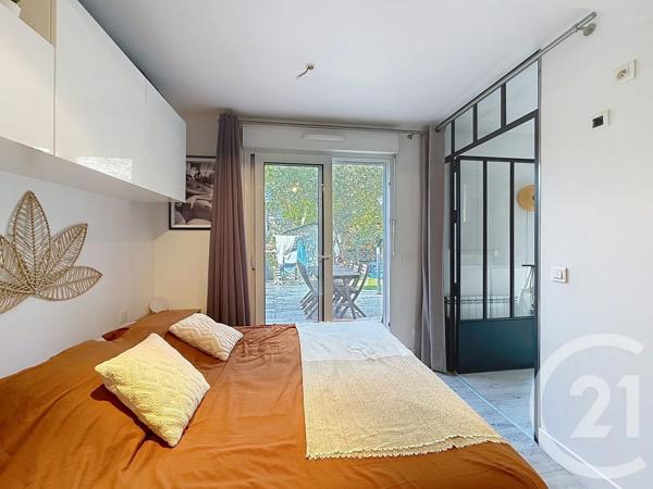 Appartement F2 à vendre  2 pièces - 42,40 m 2   NANTERRE  - 92