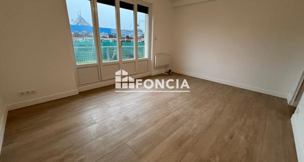 Location Appartement 3 pièces 55.65 m² - ÉVreux 27000