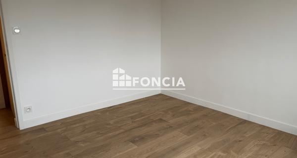 Location Appartement 3 pièces 55.65 m² - ÉVreux 27000