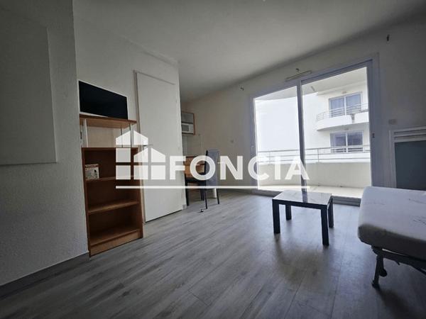 Location Appartement meublé 2 pièces 32.38 m² - 4 RUE DE LA SOLE La Rochelle 17000