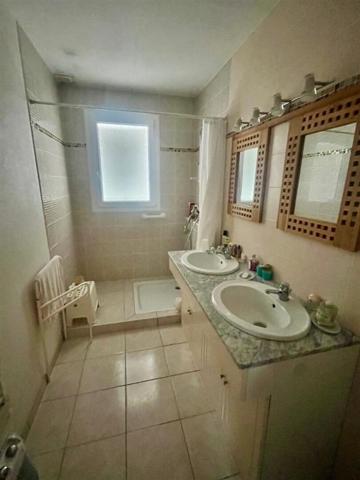 Maison Saint Georges De Didonne 4 pièce(s) 90 m2 Plain-Pied