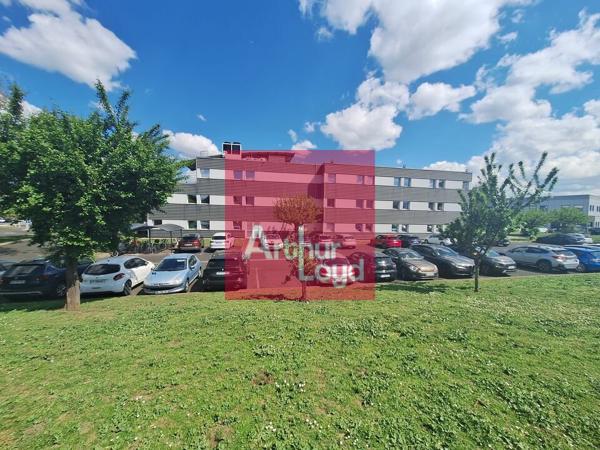 CLERMONT-FERRAND LA PARDIEU A LOUER BUREAUX 1130m² - BATIMENT INDEPENDANT - PARKING 51 PLACES - TERRASSE