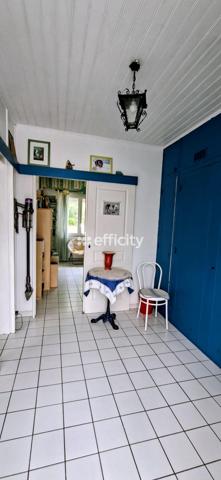 Maison
         4 pièces
        - 109 m² Bien prestige
