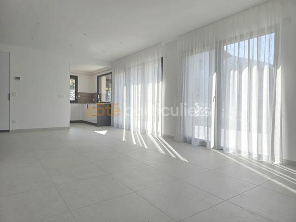 Location Villa143 m² - 5 Pièces - ST CERGUES (74140)