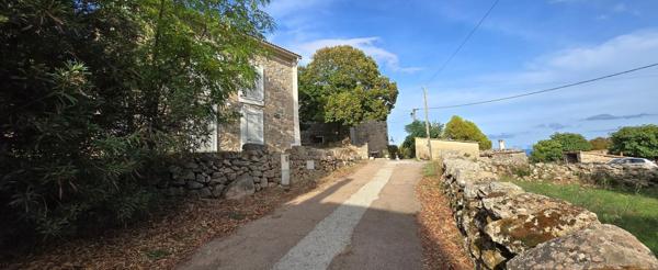 MAISON DE VILLAGE "AUTHENTIQUE"