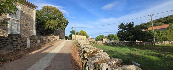 MAISON DE VILLAGE "AUTHENTIQUE"