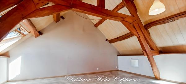 Entre Cluny et Charolles, vaste propriété de 250 m², sur terrain de 2 800   m²