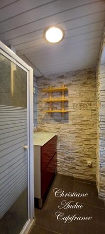 Entre Cluny et Charolles, vaste propriété de 250 m², sur terrain de 2 800   m²