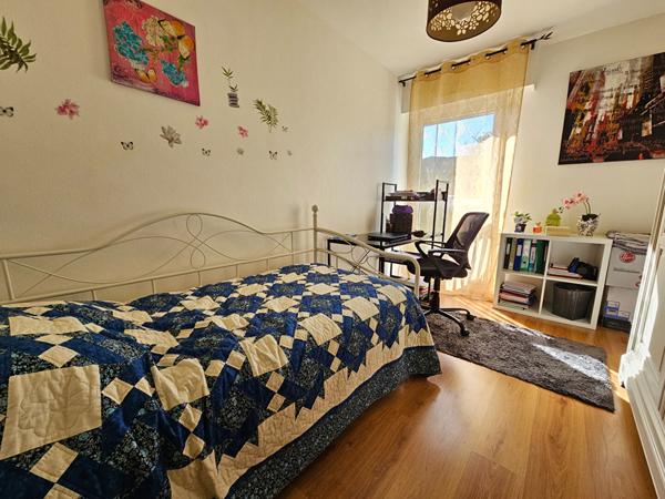 Appartement Meaux 4 pièces - 3 chambres - cellier et place de stationnement.