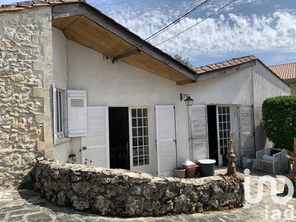 Maison 13 pièces de 280 m² à Bourg-Charente (16200)