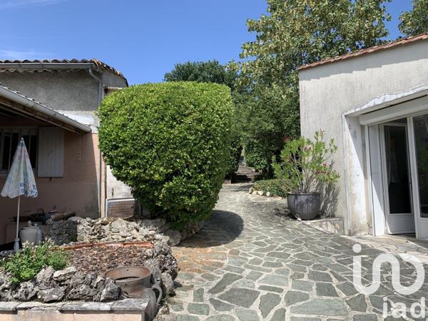 Maison 13 pièces de 280 m² à Bourg-Charente (16200)