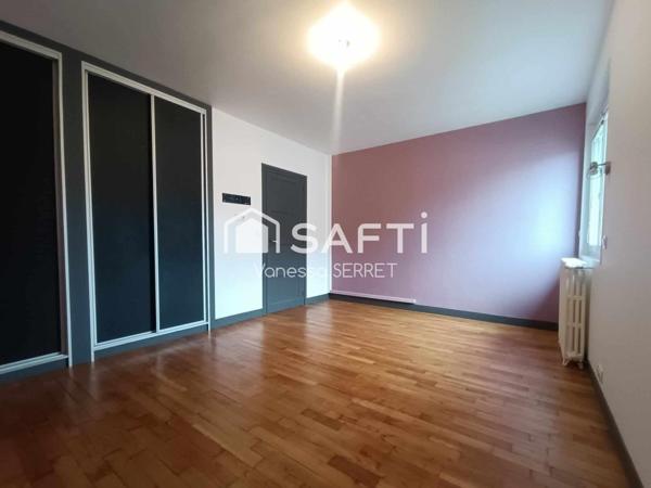 Spacieux appartement rénové avec goût au cœur de Saint-Lô (50000)