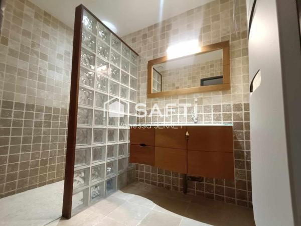 Spacieux appartement rénové avec goût au cœur de Saint-Lô (50000)