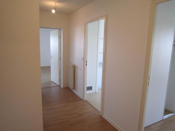 Location appartement Châteaubernard - 2 pièce(s) - 49 m² - 535 €/mois