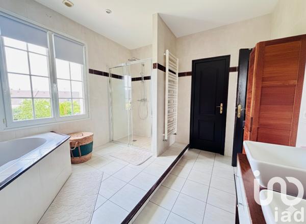 Maison à vendre 7 pièces 197 m² Évrecy