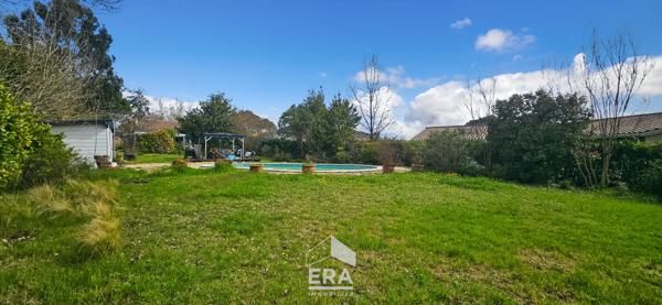 LE TAILLAN MEDOC - Terrain à bâtir en 2e ligne - 716m² - Libre de constructeur