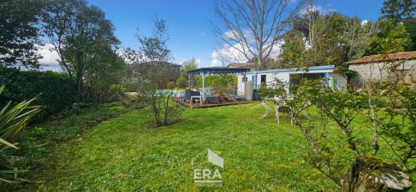 LE TAILLAN MEDOC - Terrain à bâtir en 2e ligne - 716m² - Libre de constructeur