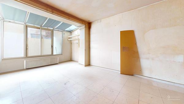 Local  Paris 42 m²