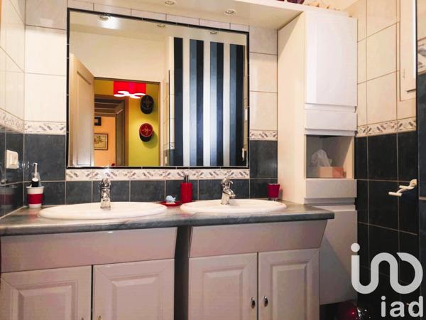 Maison à vendre 5 pièces 126 m² Cuers