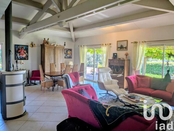 Maison à vendre 5 pièces 126 m² Cuers