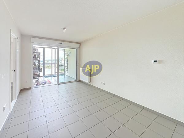 Vente appartement Bayonne : 180 000 € - AJP Mateille Immobilier Biarritz