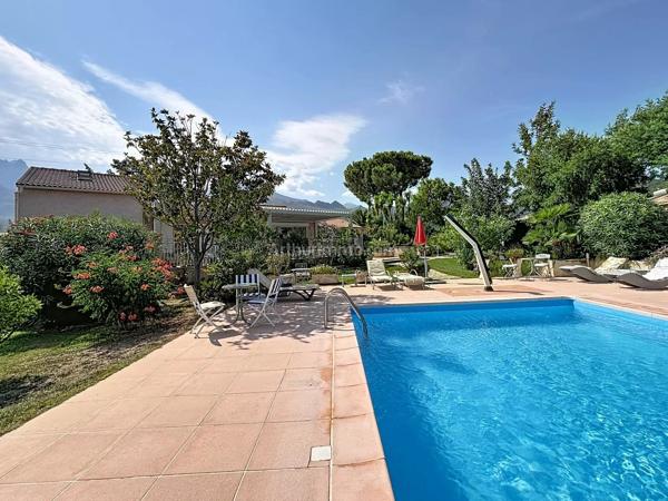 Vente                                                      Maison
                        
                     8 pièces                      200 m2                     à Calenzana
