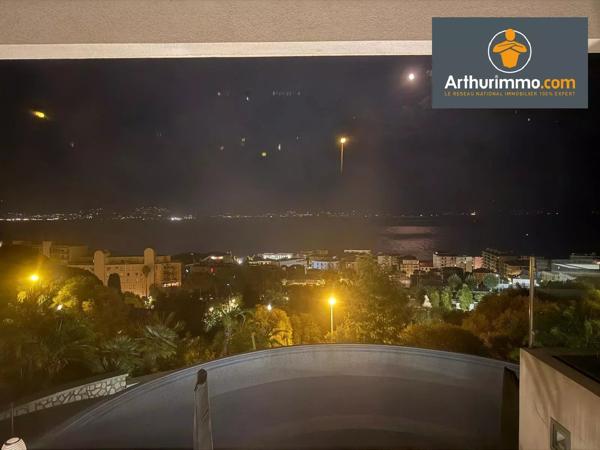 Vente                                                      Villa
                        
                     6 pièces                      397 m2                     à Ajaccio