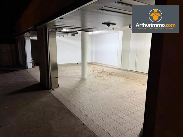 Vente                                                      Villa
                        
                     6 pièces                      397 m2                     à Ajaccio
