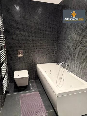 Vente                                                      Villa
                        
                     6 pièces                      397 m2                     à Ajaccio