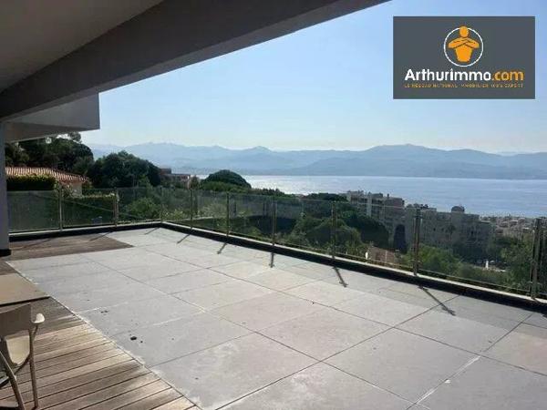 Vente                                                      Villa
                        
                     6 pièces                      397 m2                     à Ajaccio